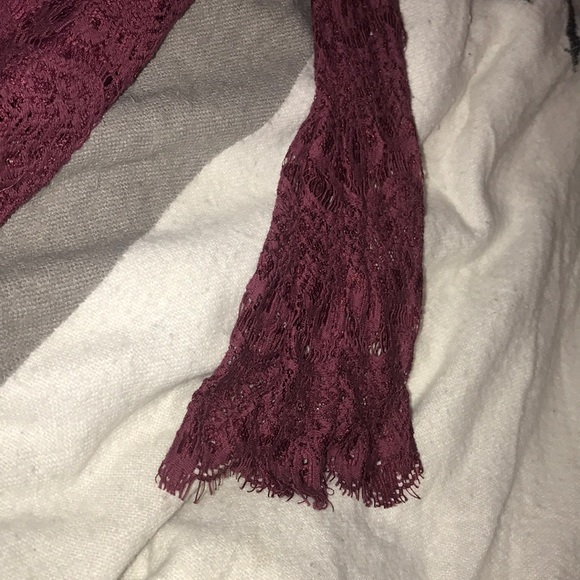 lace off the shoulder top - Picture 3 of 3